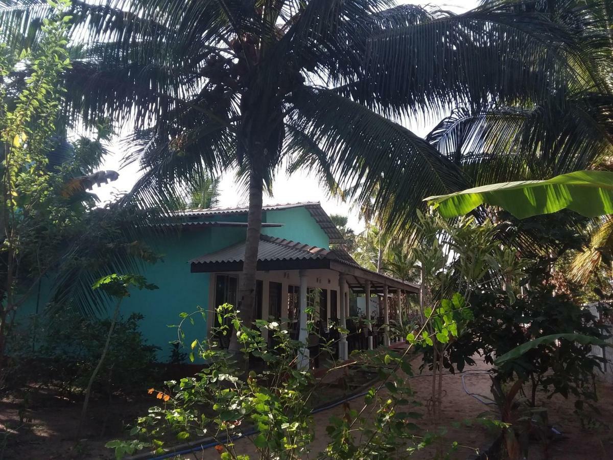 Theepan'S Home นิลาเวลี ภายนอก รูปภาพ